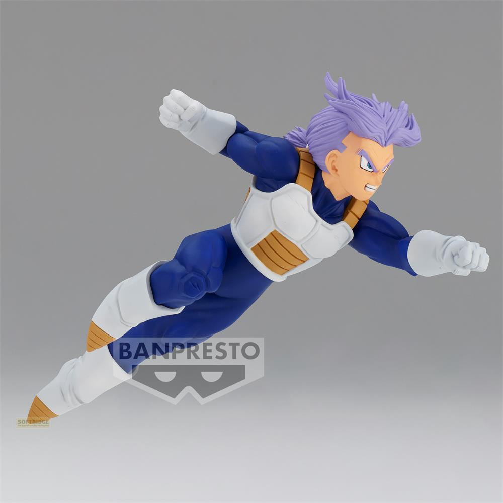 Eine Actionfigur von Trunks in blauer Rüstung fliegt nach vorne.