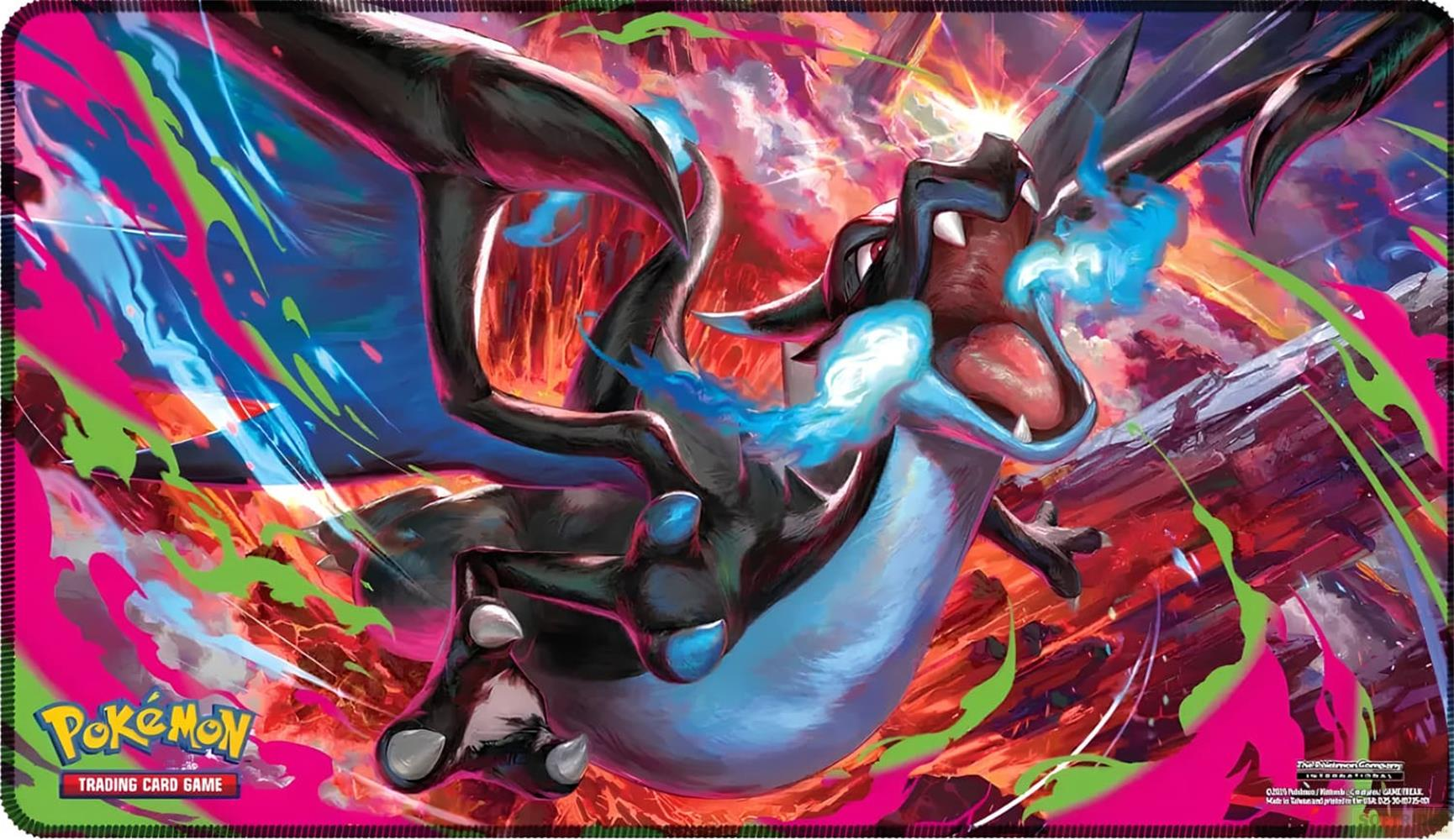 Ein schwarzer Drache spuckt blaue Flammen, umgeben von leuchtenden Farben.