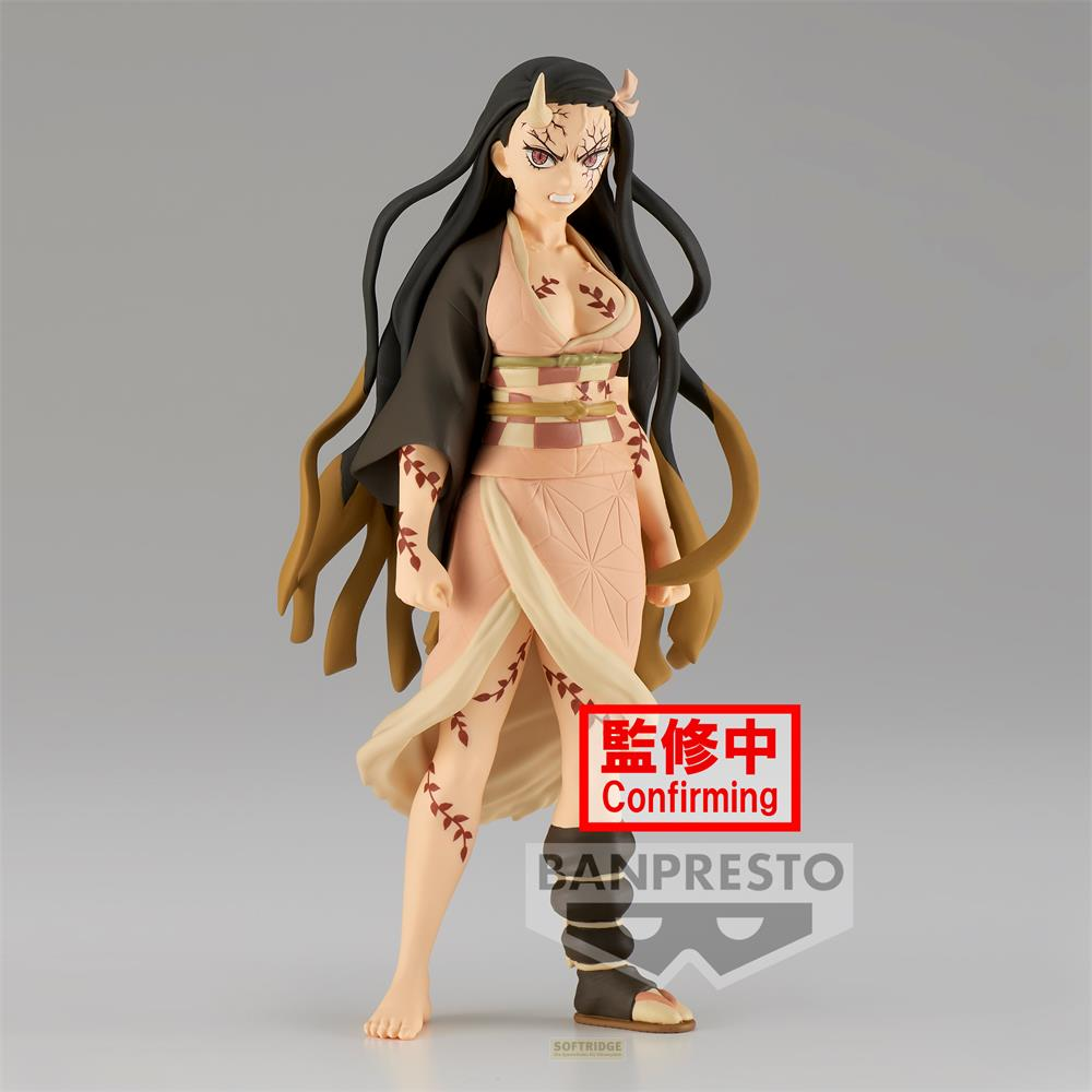 Eine weibliche Figur mit langen schwarzen Haaren und Hörnern trägt ein rosa Kimono.