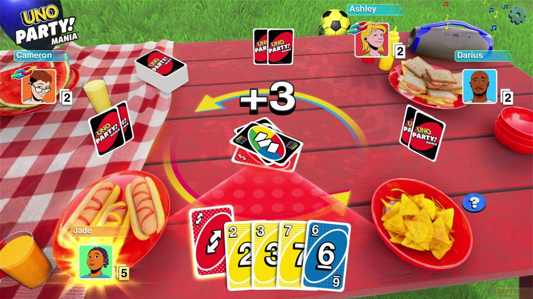 Picknicktisch mit UNO Party! Karten, Sandwiches, Hotdogs, Chips und Spielern.