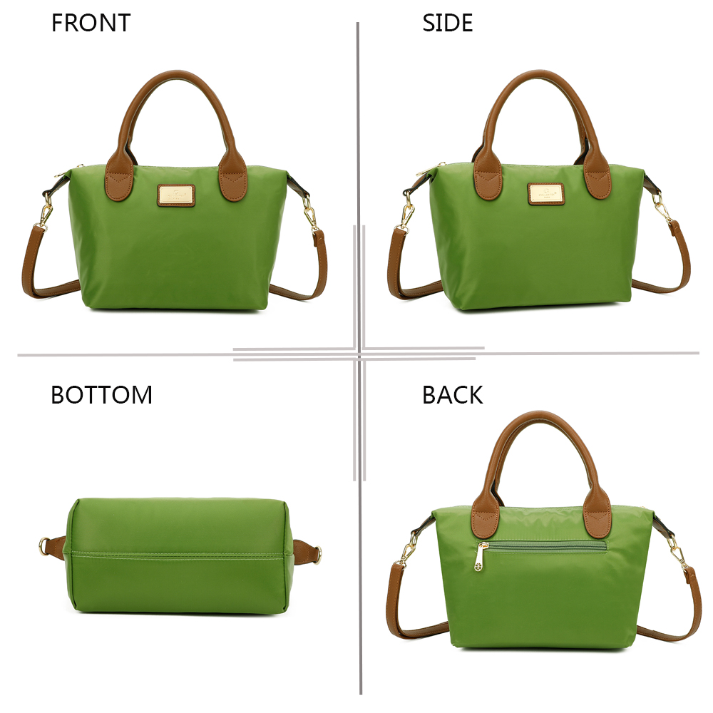 Bolso verde con asas de cuero marrón, visto de frente, lado, abajo y atrás.