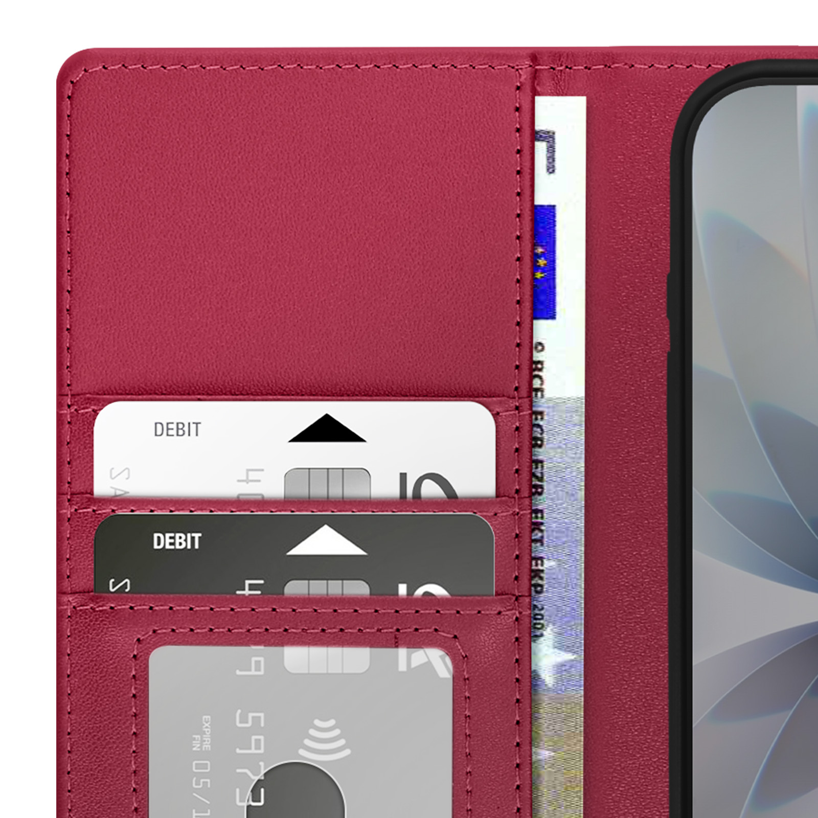 Portefeuille rouge avec fentes pour cartes, cartes de crédit et un billet.