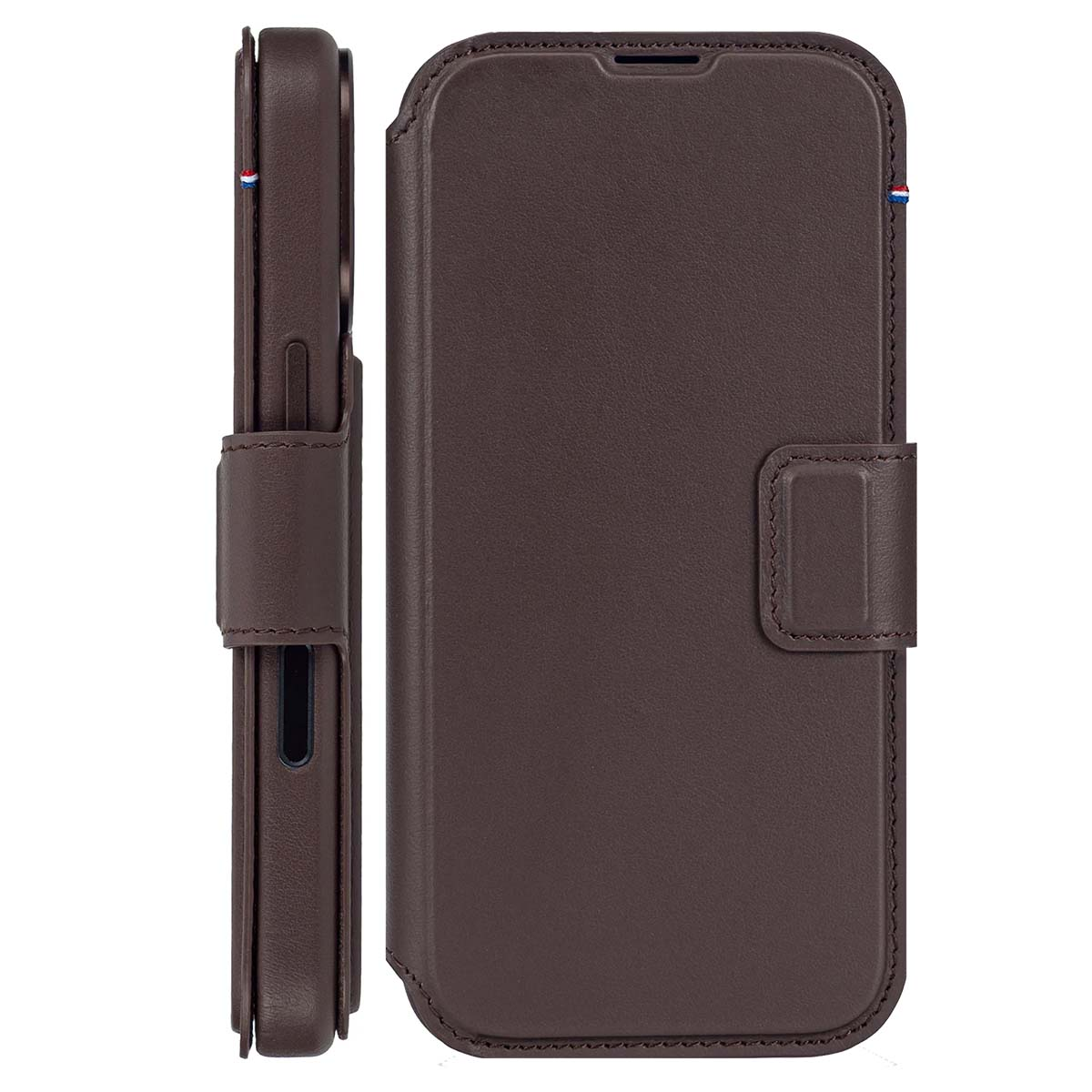 Custodia in pelle marrone scuro, aperta, con chiusura magnetica.