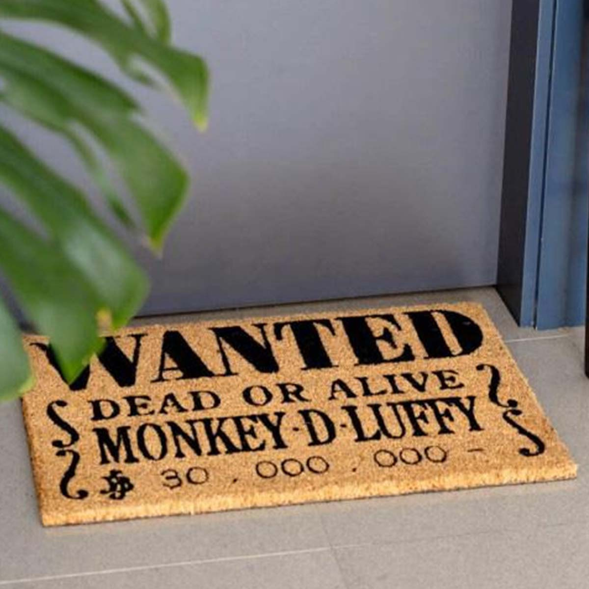 Felpudo marrón con estampado "Wanted" de Monkey D. Luffy.
