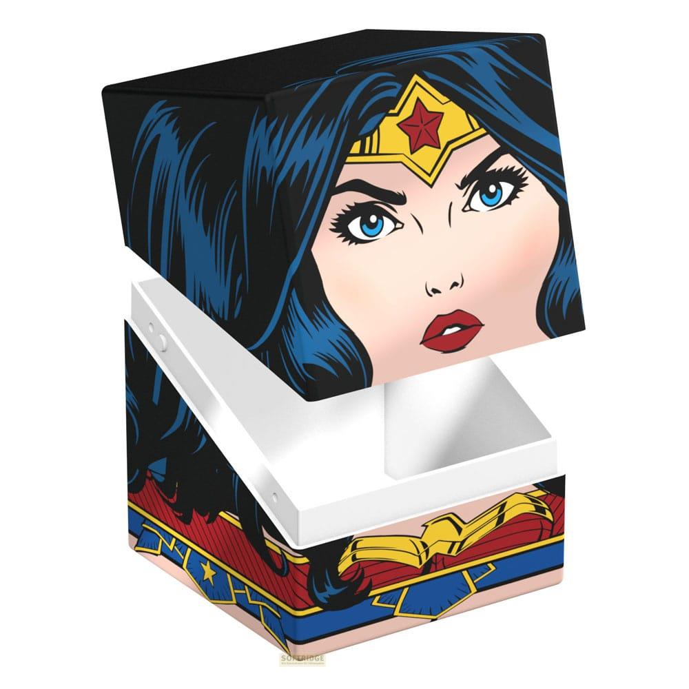 Boîte de BD Wonder Woman avec couvercle ouvert. Elle regarde devant.