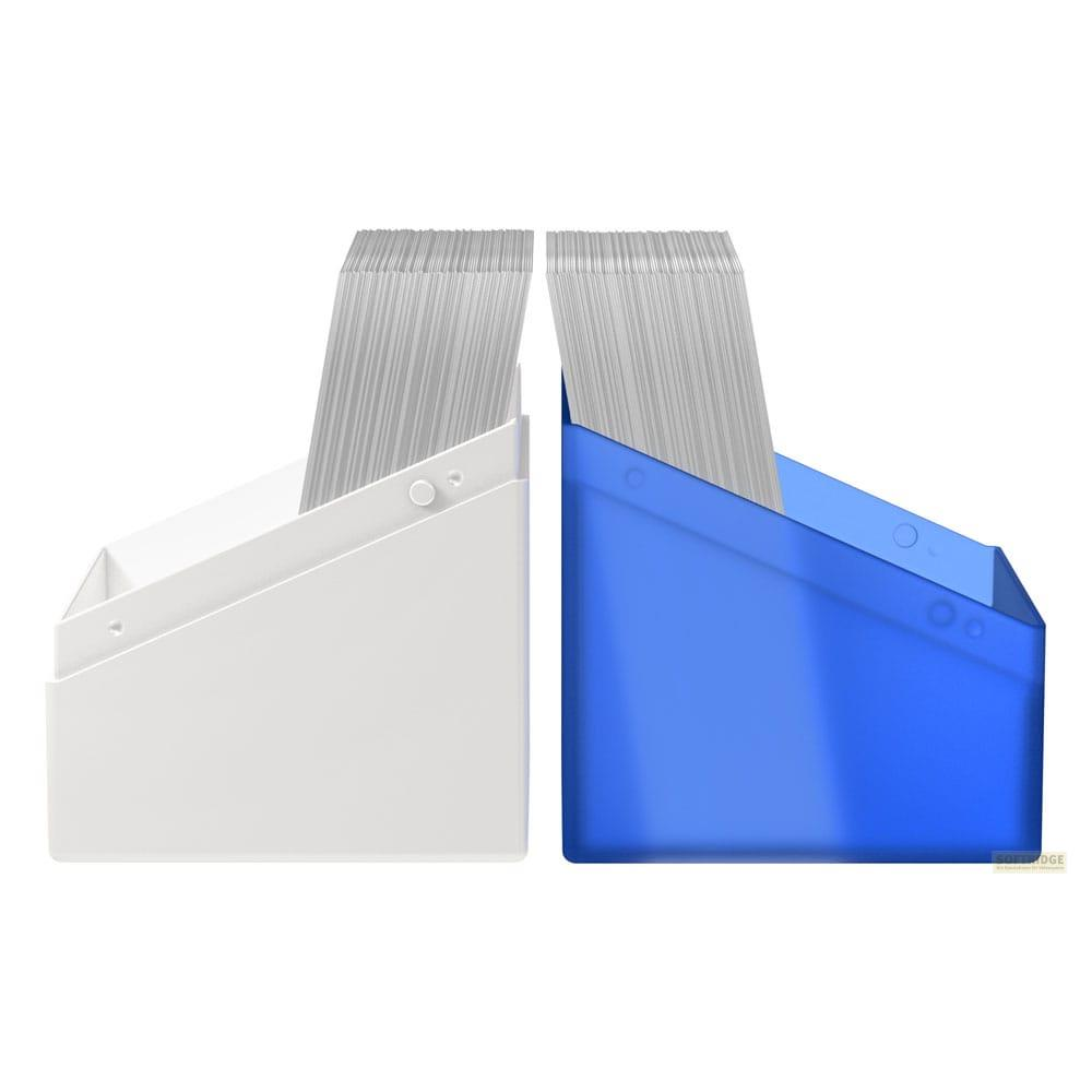 Deux classeurs, un blanc et un bleu, remplis de papiers.