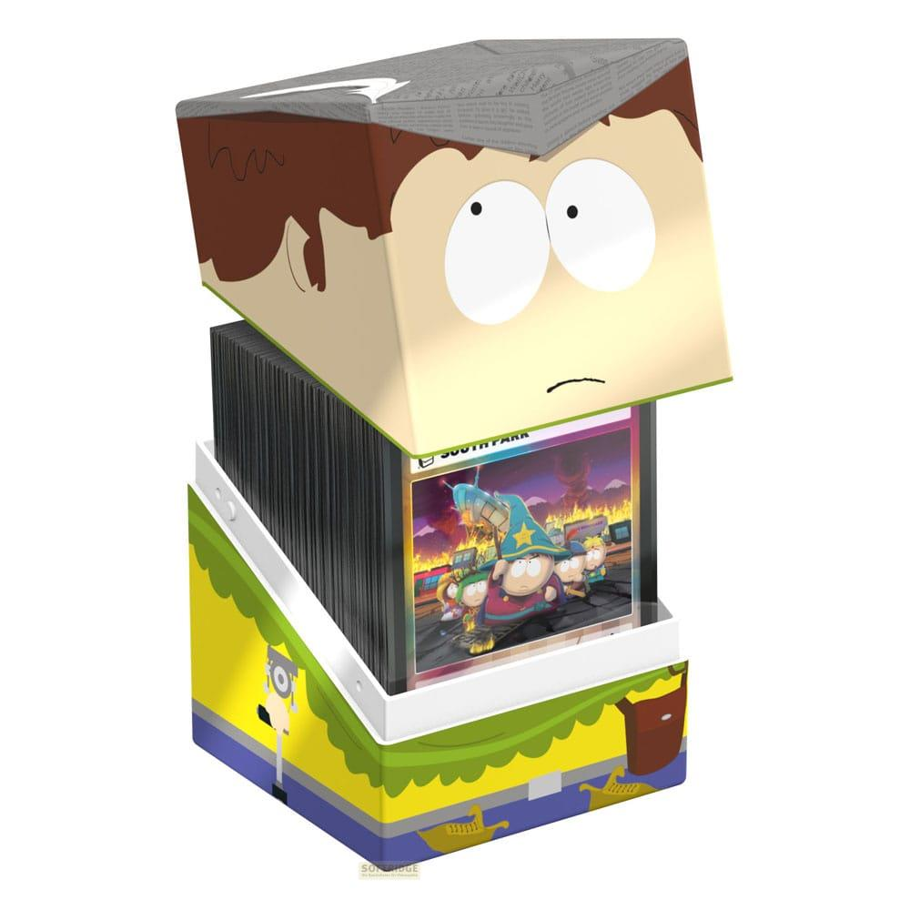South Park Sammelbox mit Karten, zeigt Charaktere in magischen Kostümen vor brennender Kulisse.
