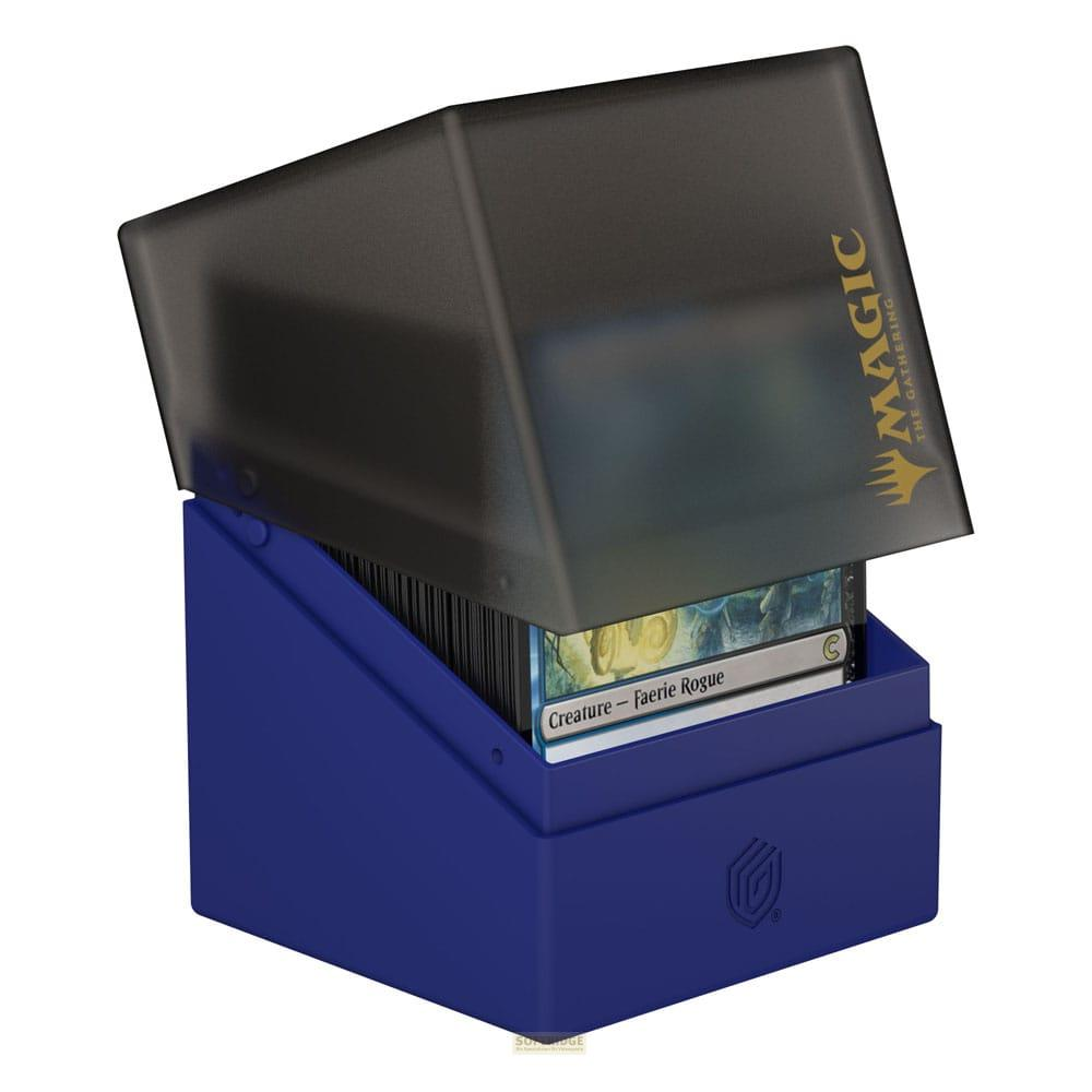 Boîte à cartes bleue avec couvercle noir ouvert et logo Magic.