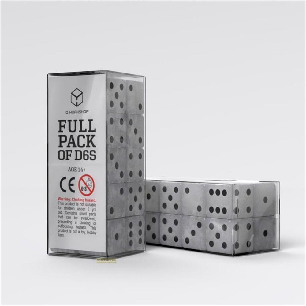 Eine Packung Würfel im Karton mit der Aufschrift 'Full Pack of D6S'.