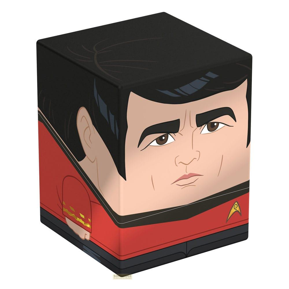Un cubo con il volto di Spock, indossa un'uniforme rossa.