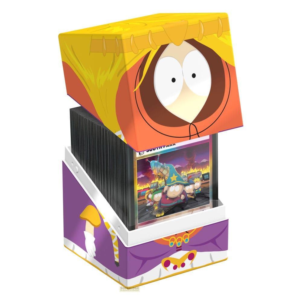 Un porta carte con personaggi di South Park, Kenny McCormick e una scena di gioco.