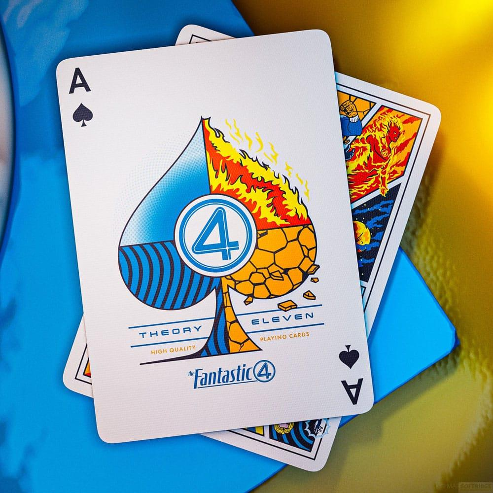 Carta Asso di Picche con il logo dei Fantastici Quattro e personaggi.