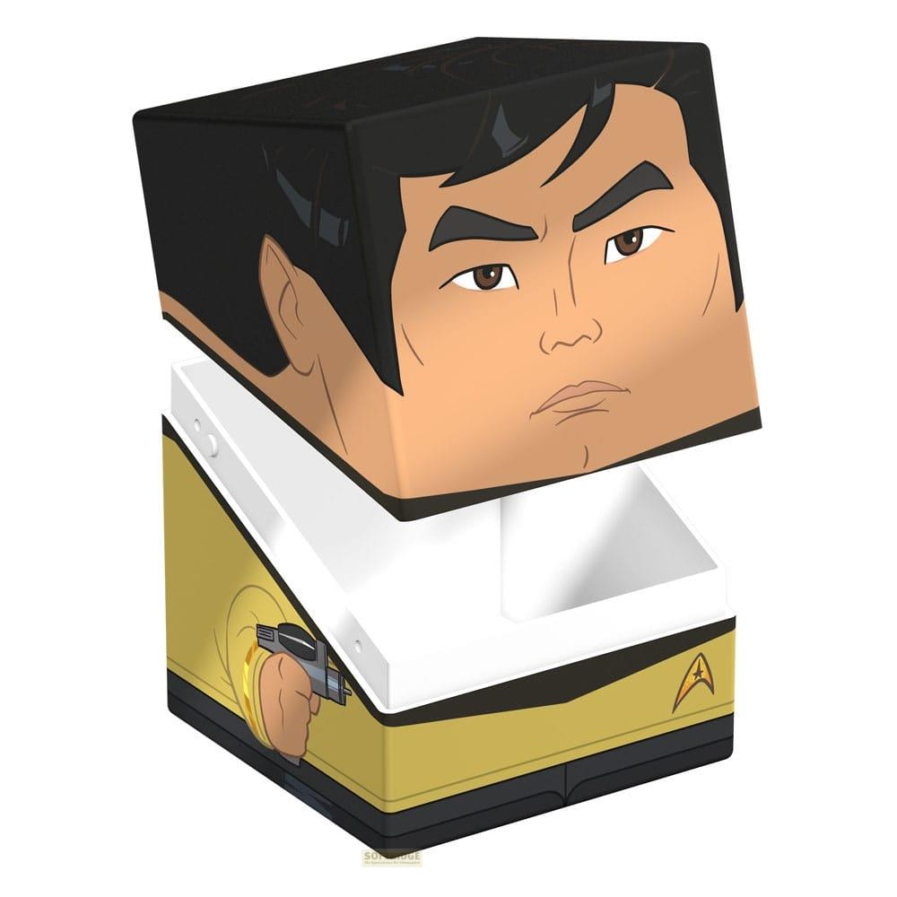 Un cubo con faccia da cartone animato e design di uniforme gialla con phaser.