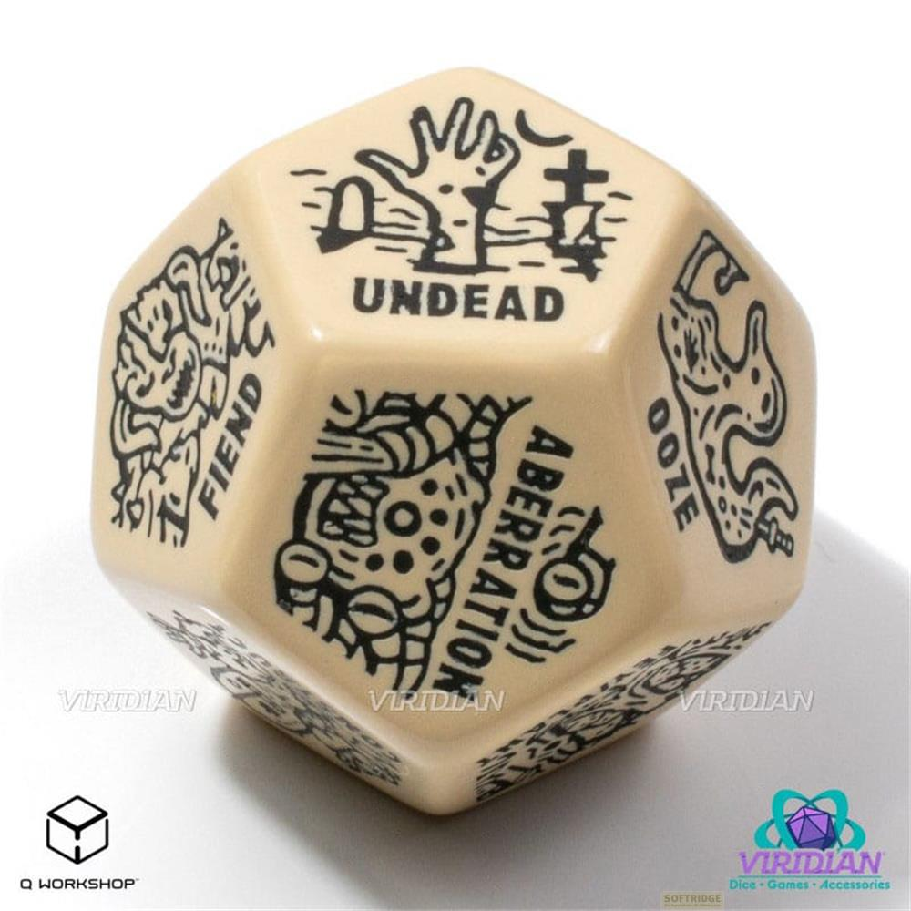 Un dado di colore chiaro con simboli e testo neri: 'Undead', 'Fiend', 'Aberration', 'Ooze'.