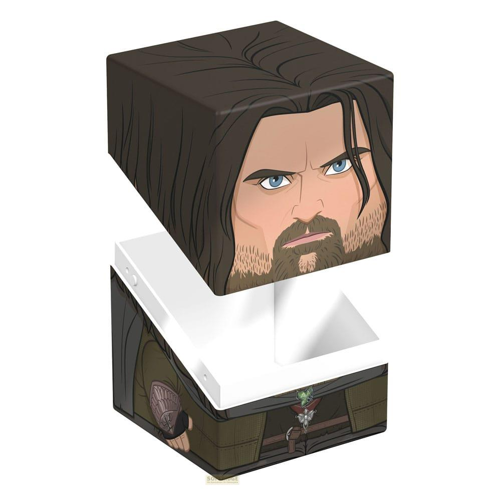 Un cube représentant le visage et le torse d'un homme, fond blanc.