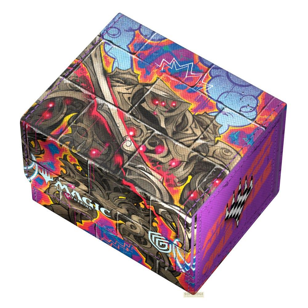 Una scatola colorata con grafica di Magic Gathering. Dettagli mostrano armature e nuvole blu.