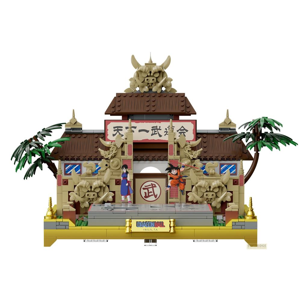 Modèle de bâtiment Dragon Ball avec Goku et Chi-Chi devant le panneau Tenkaichi Budokai.