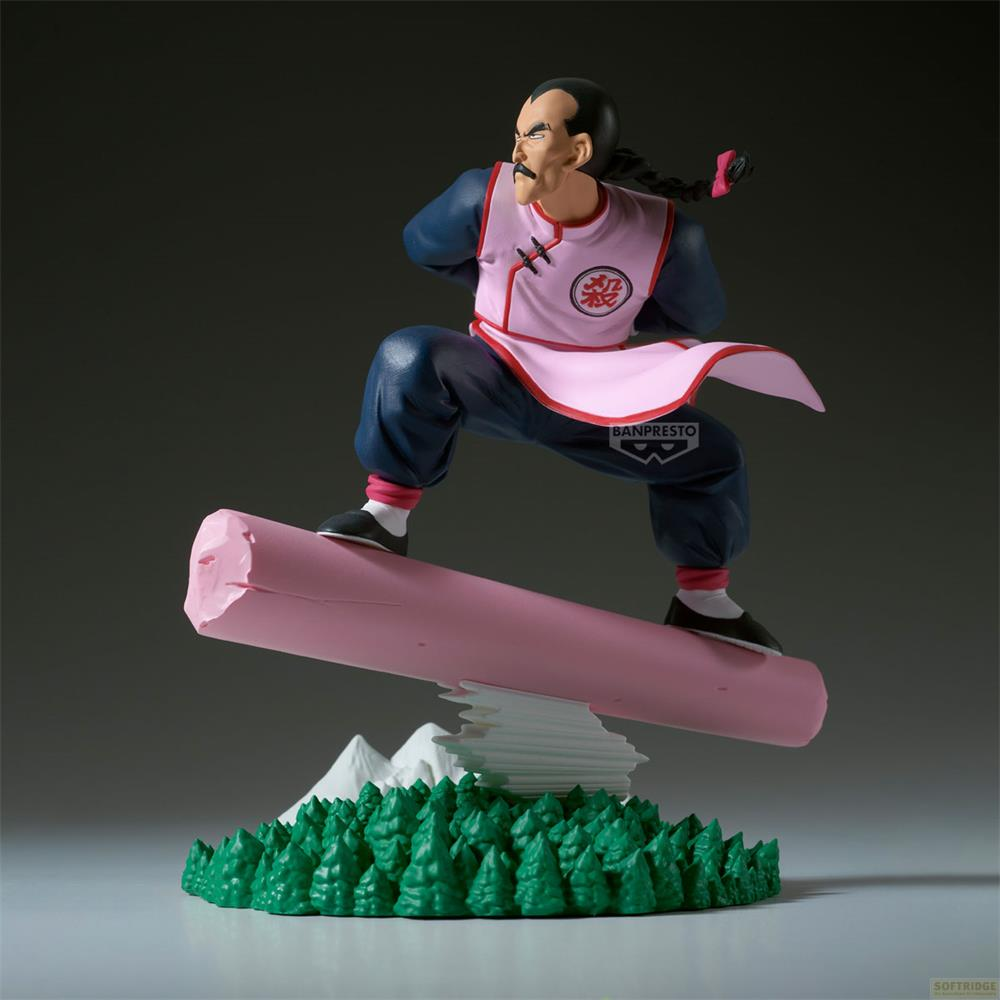 Una figura con bigote y trenza se para sobre un tronco rosa sobre árboles verdes.