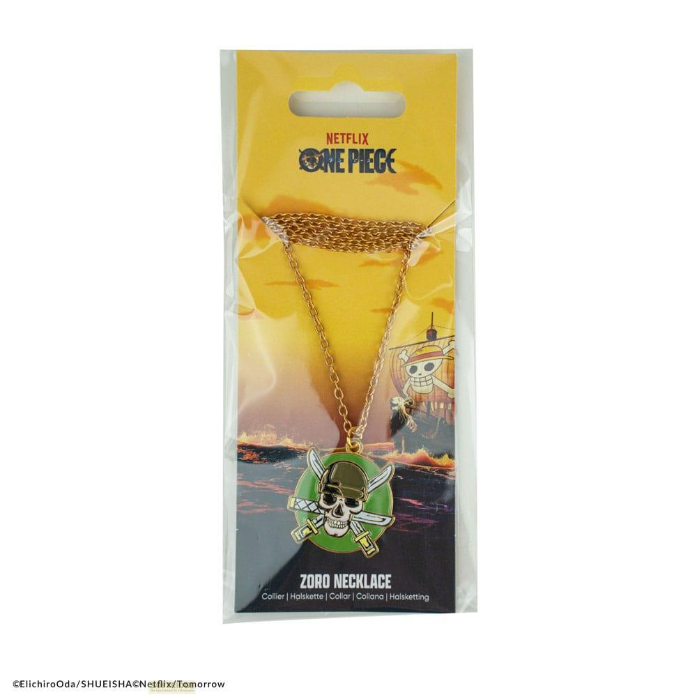 Un colgante de collar de Zoro de One Piece con calavera y espadas cruzadas.