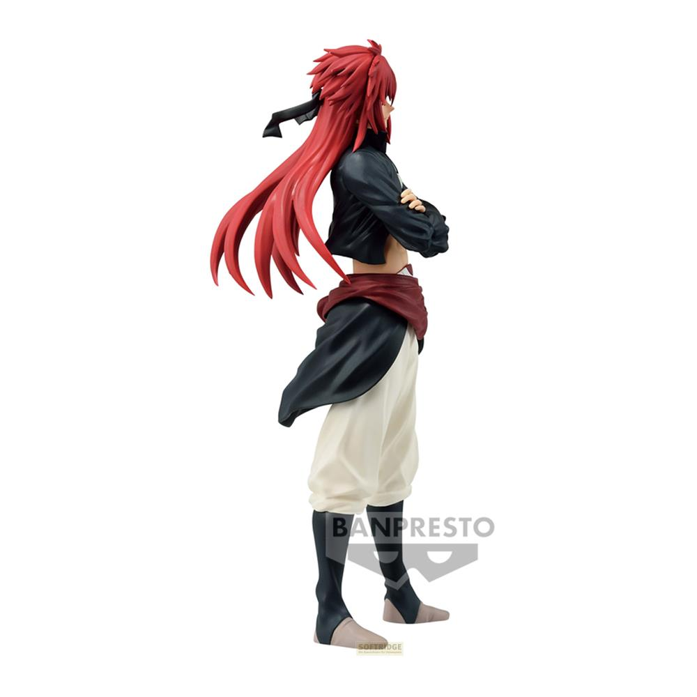 Una figura de pelo rojo, vestimenta negra, pantalones blancos y fajín rojo, de pie con brazos cruzados.