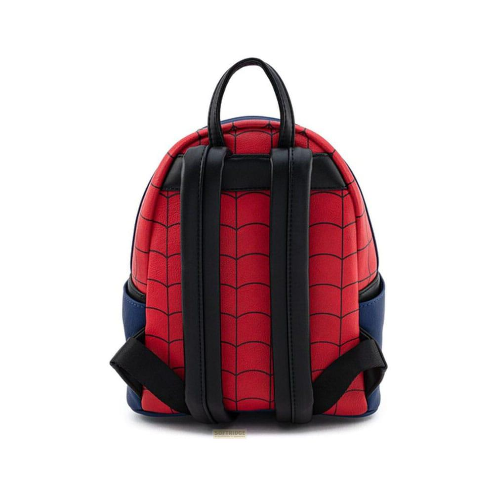 Una mini mochila roja con diseño de Spider-Man, correas negras y ribete azul sobre fondo blanco.