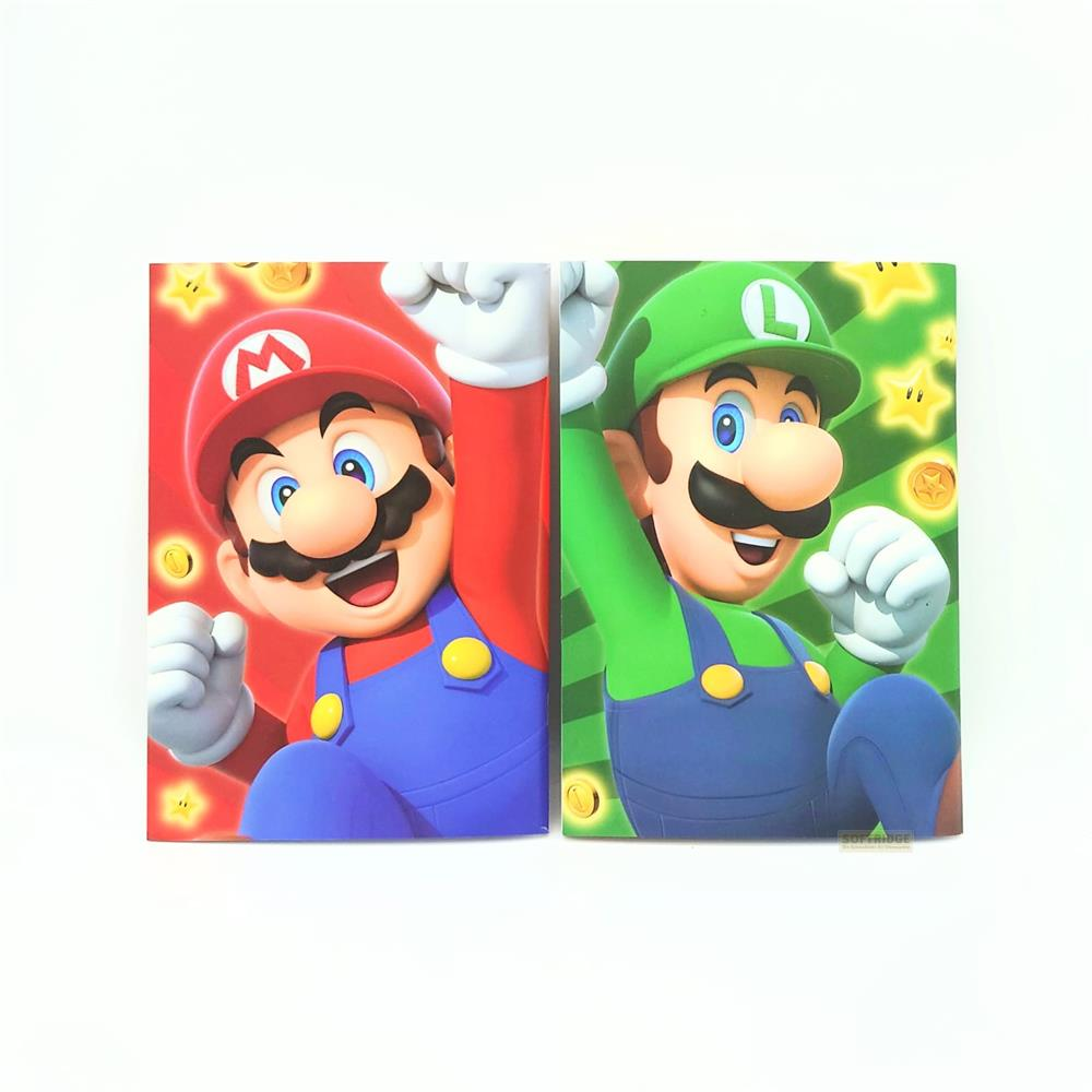 Mario und Luigi, beide mit erhobenen Fäusten, auf rotem und grünem Hintergrund.