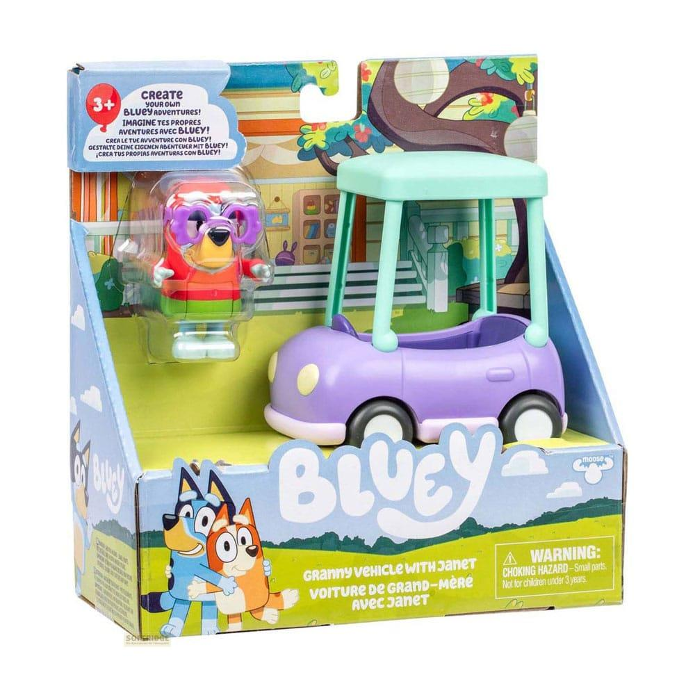 Juguete Bluey: coche lila, figura de Janet y escena de fondo.