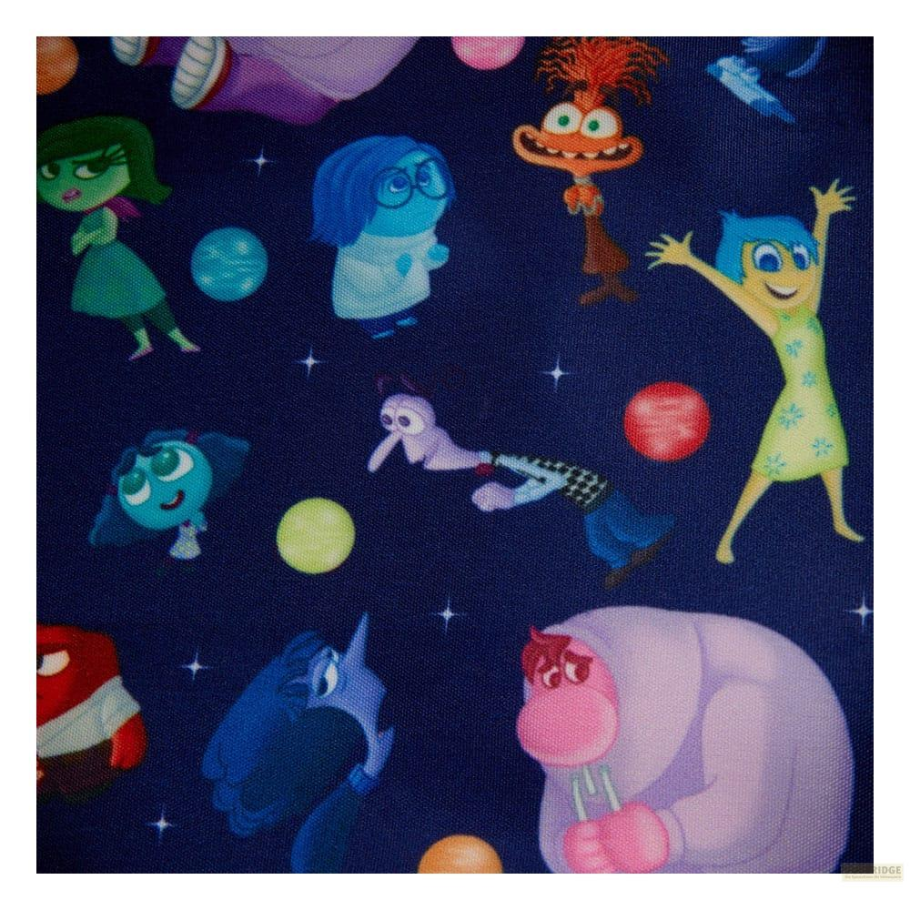 Ilustraciones de personajes de Inside Out sobre fondo azul oscuro con estrellas.