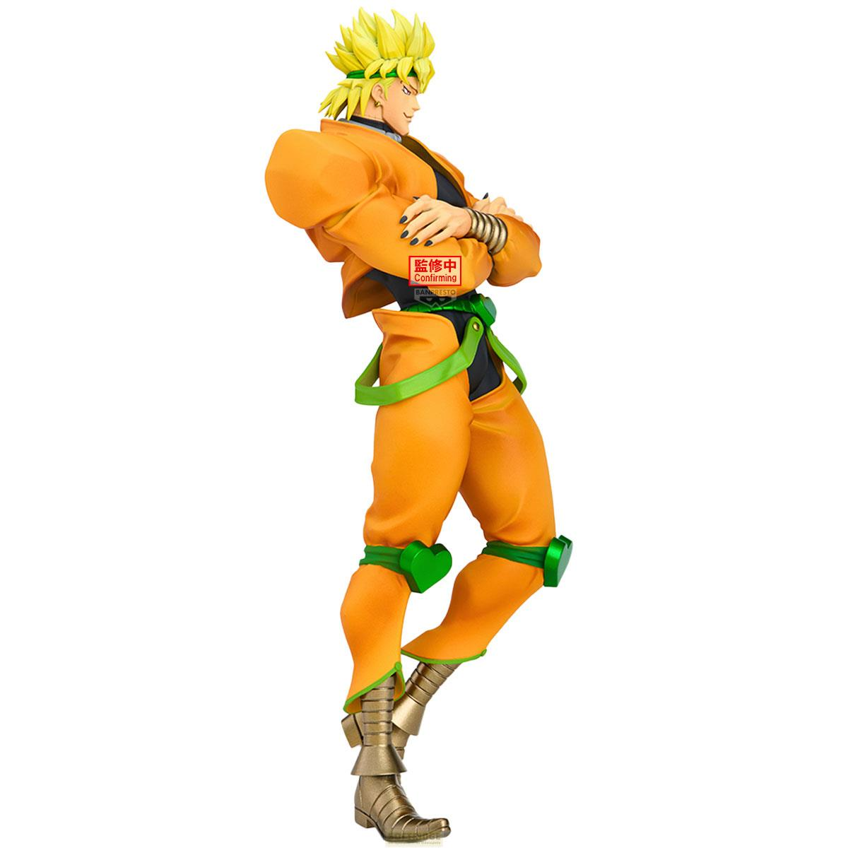 Figura de Dio Brando con traje naranja, acentos verdes y botas doradas.