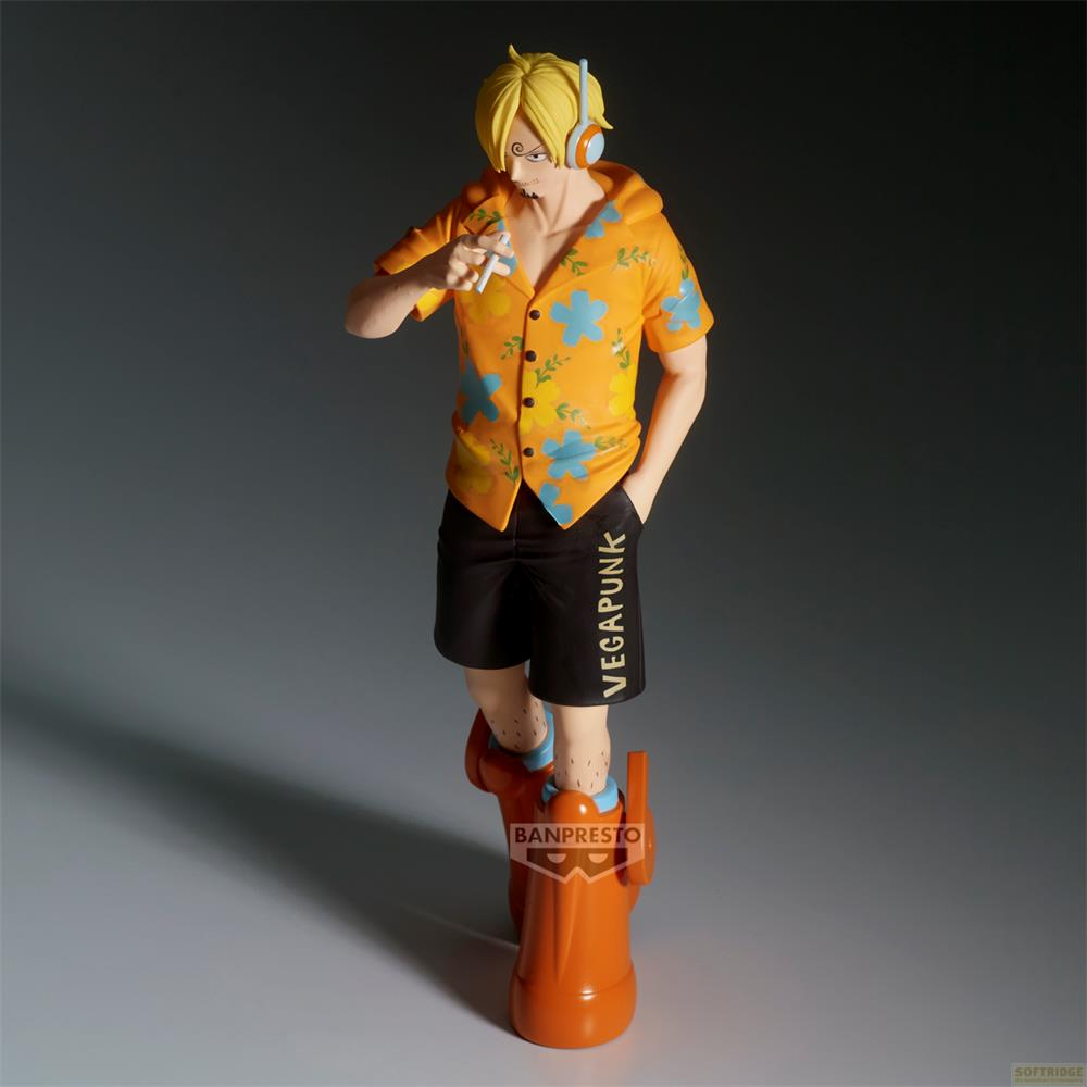 Una figura con pelo rubio, camisa azul y naranja, pantalones cortos negros y botas naranjas.