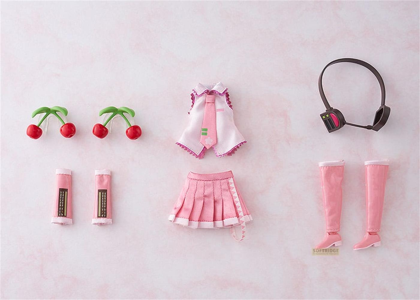 Abiti e accessori rosa per bambole: ciliegie, maniche, top, gonna, stivali, cuffie.