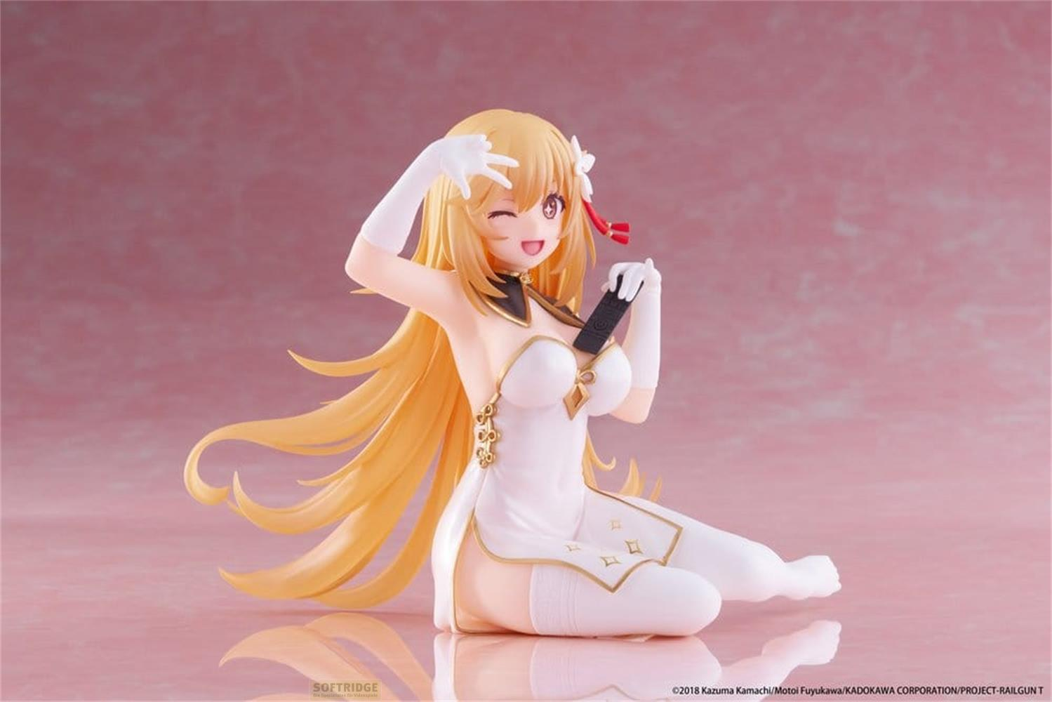 Eine Anime-Figur mit blondem Haar, weißem Kleid und weißen Handschuhen.
