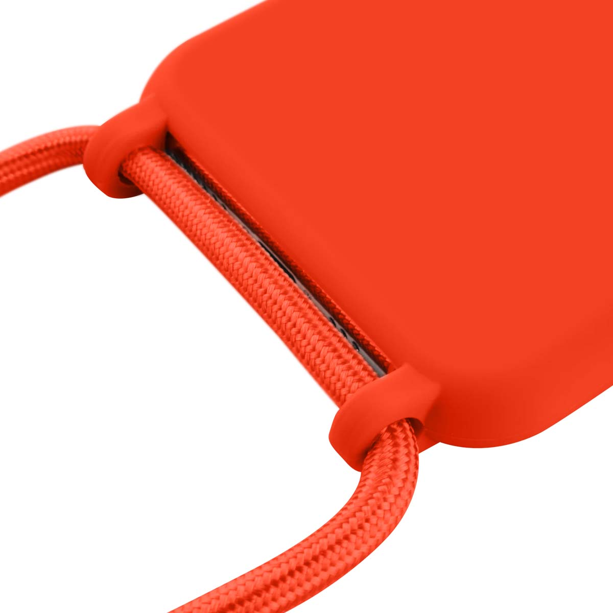 Nahaufnahme einer leuchtend orangen Handyhülle mit einem geflochtenen Band.