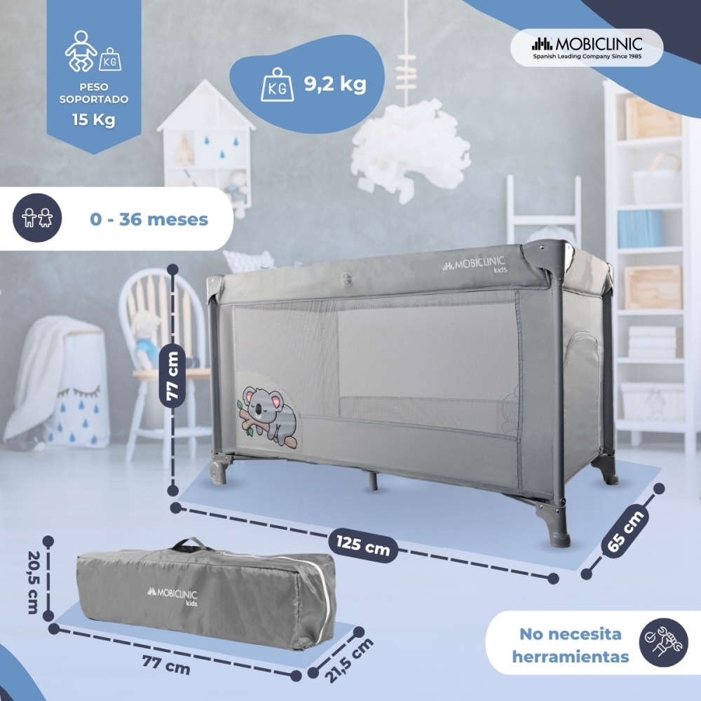 Cuna de viaje gris con medidas: 125x65x77 cm. Pesa 9,2 kg. Soporta hasta 15 kg.
