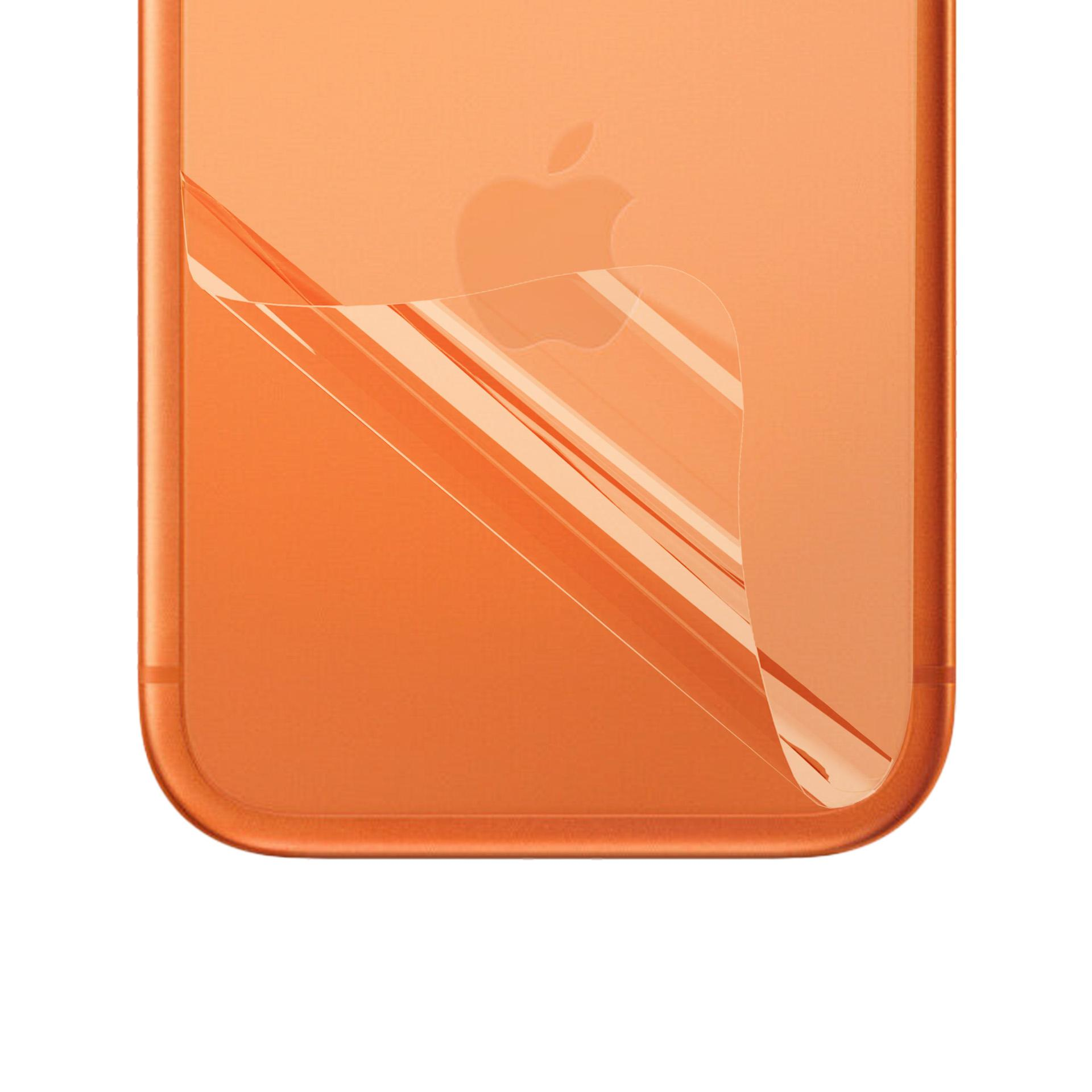 Pomarańczowy tył iPhone'a z odklejaną folią ochronną i logo Apple.