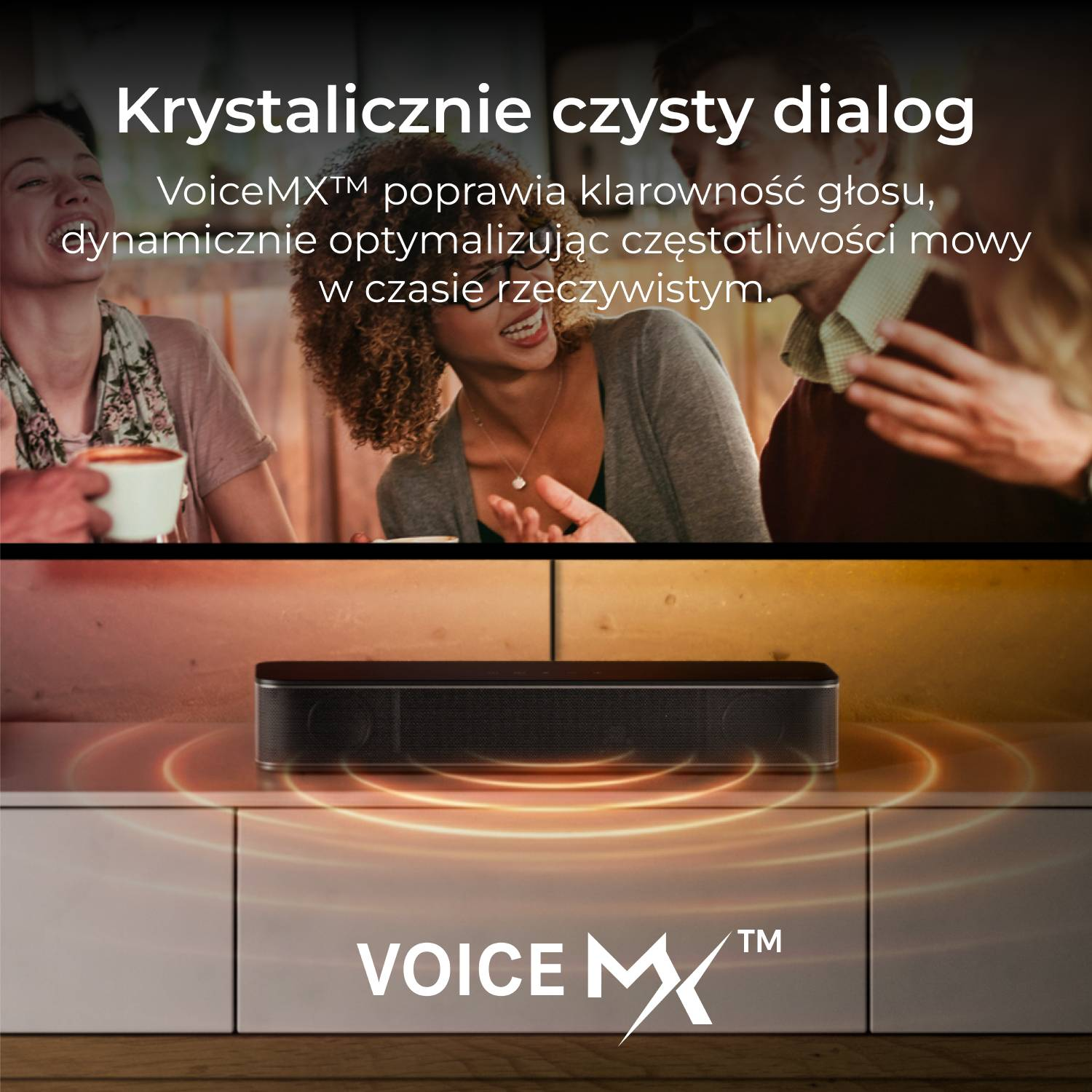 Ludzie się śmieją, soundbar z falami dźwiękowymi i logo VOICE MX.