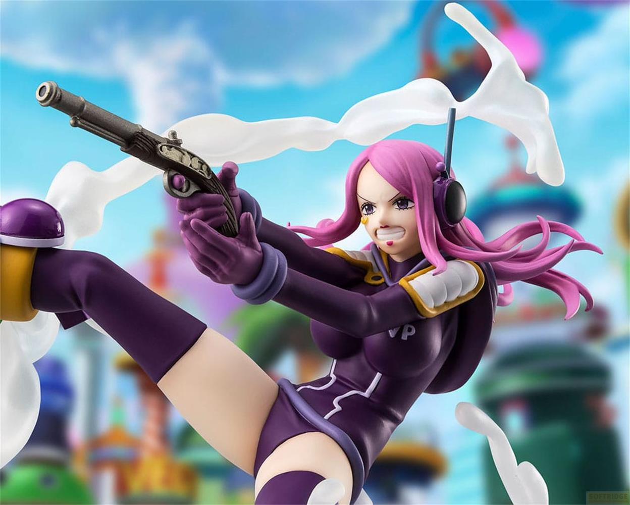 Eine Anime-Figur mit pinken Haaren und einer Waffe in einem violetten Outfit.