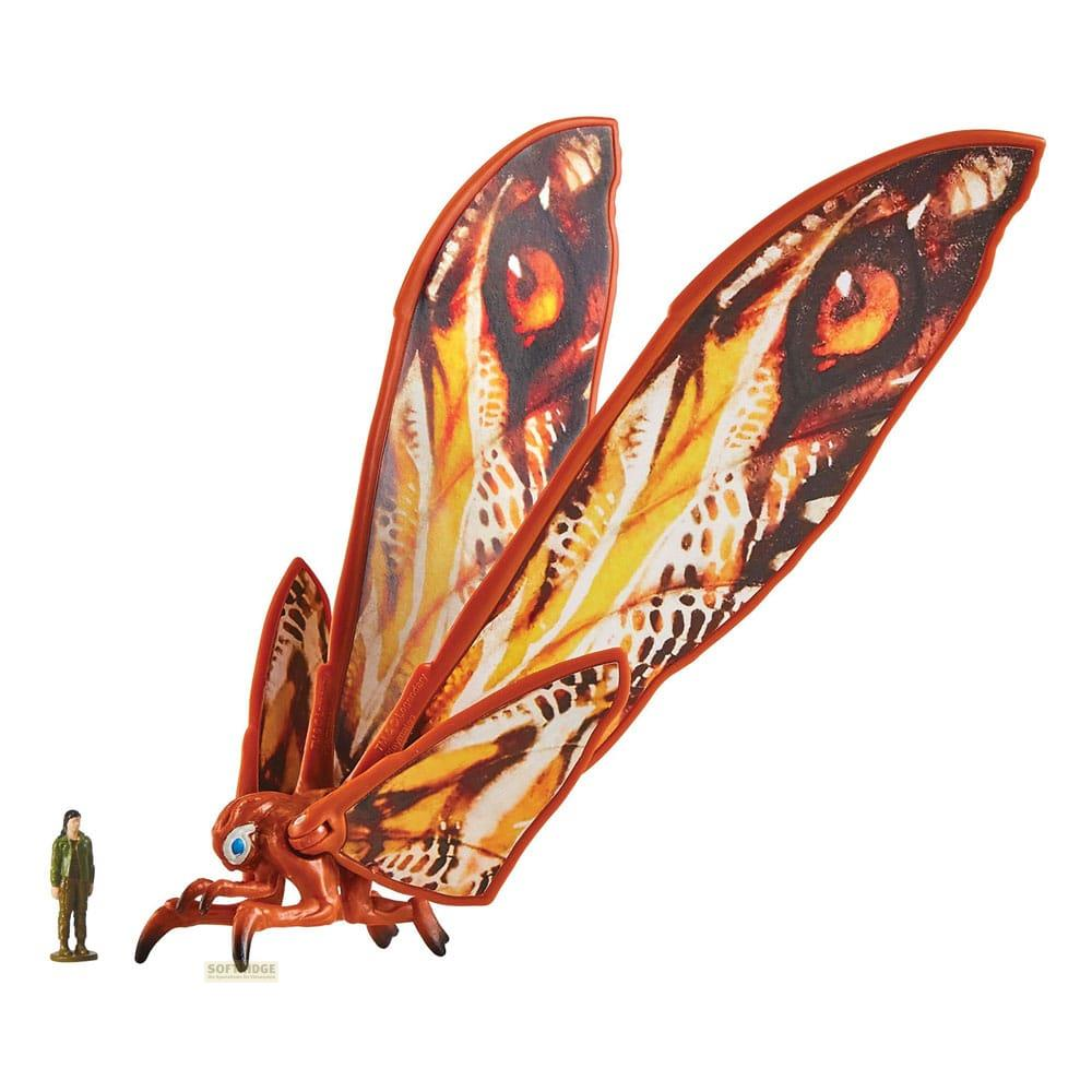 Una piccola figura umana accanto a una grande falena con ali giallo-arancio e motivi a occhio.