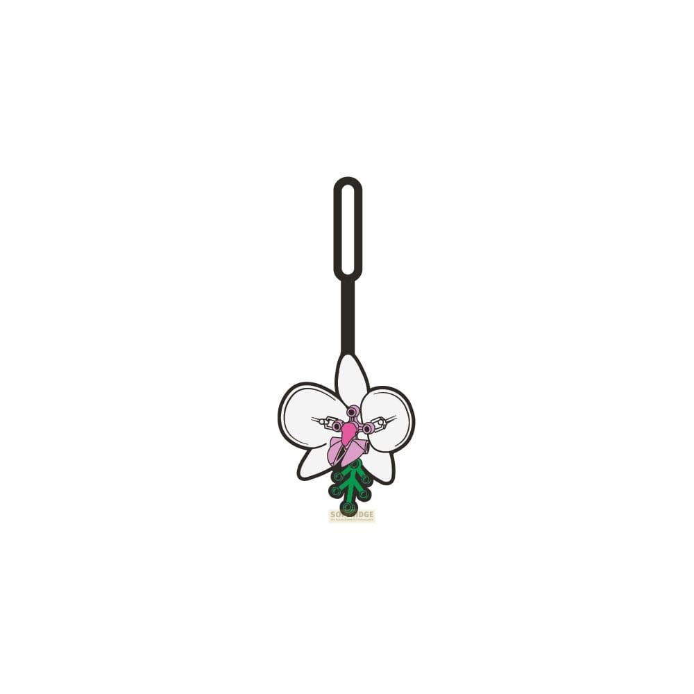 Weiße Orchidee mit pinken Akzenten und einem Anhänger.