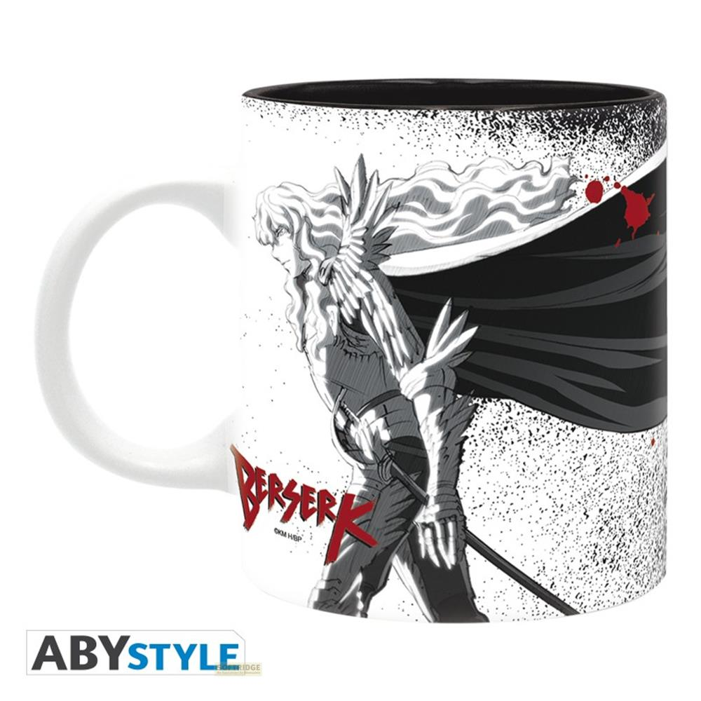Taza blanca con diseño de Berserk: Griffith con alas y espada, capa negra.