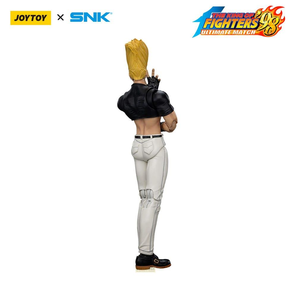 Figura di uomo con capelli biondi, gilet nero e pantaloni bianchi.