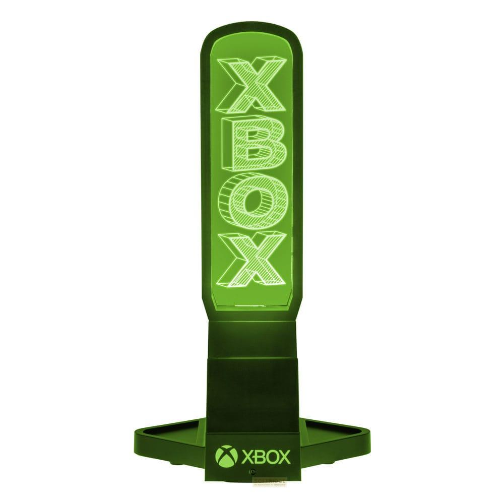 Zielony podświetlany wyświetlacz Xbox z napisem XBOX.