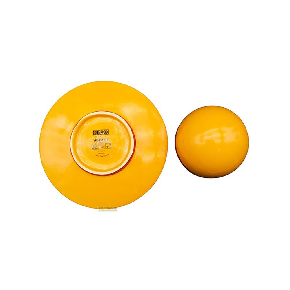 Un plato amarillo con logo "One Piece" y una bola amarilla.