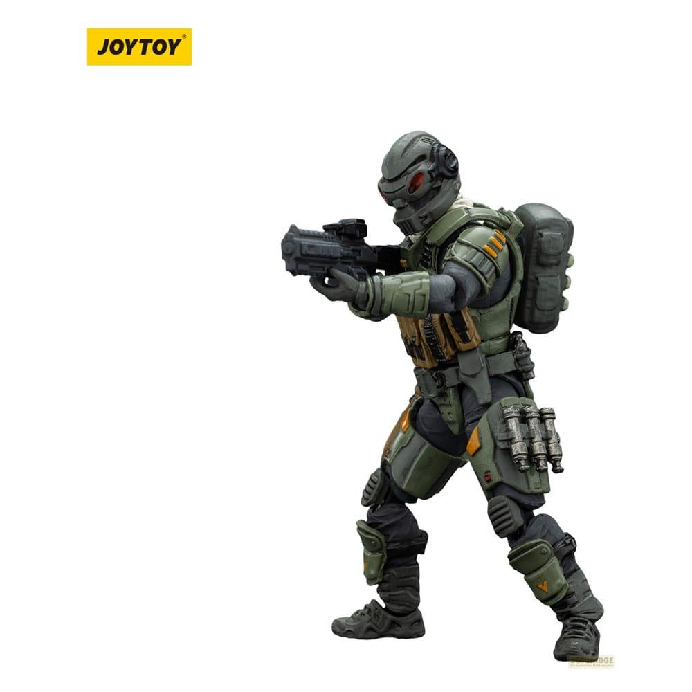 Figura di soldato verde con pistola e zaino, su sfondo bianco.