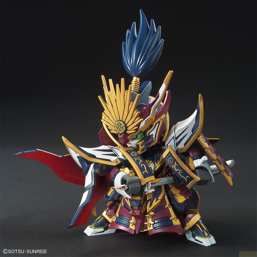 Une figurine détaillée avec cape rouge, coiffe dorée et panache bleu.