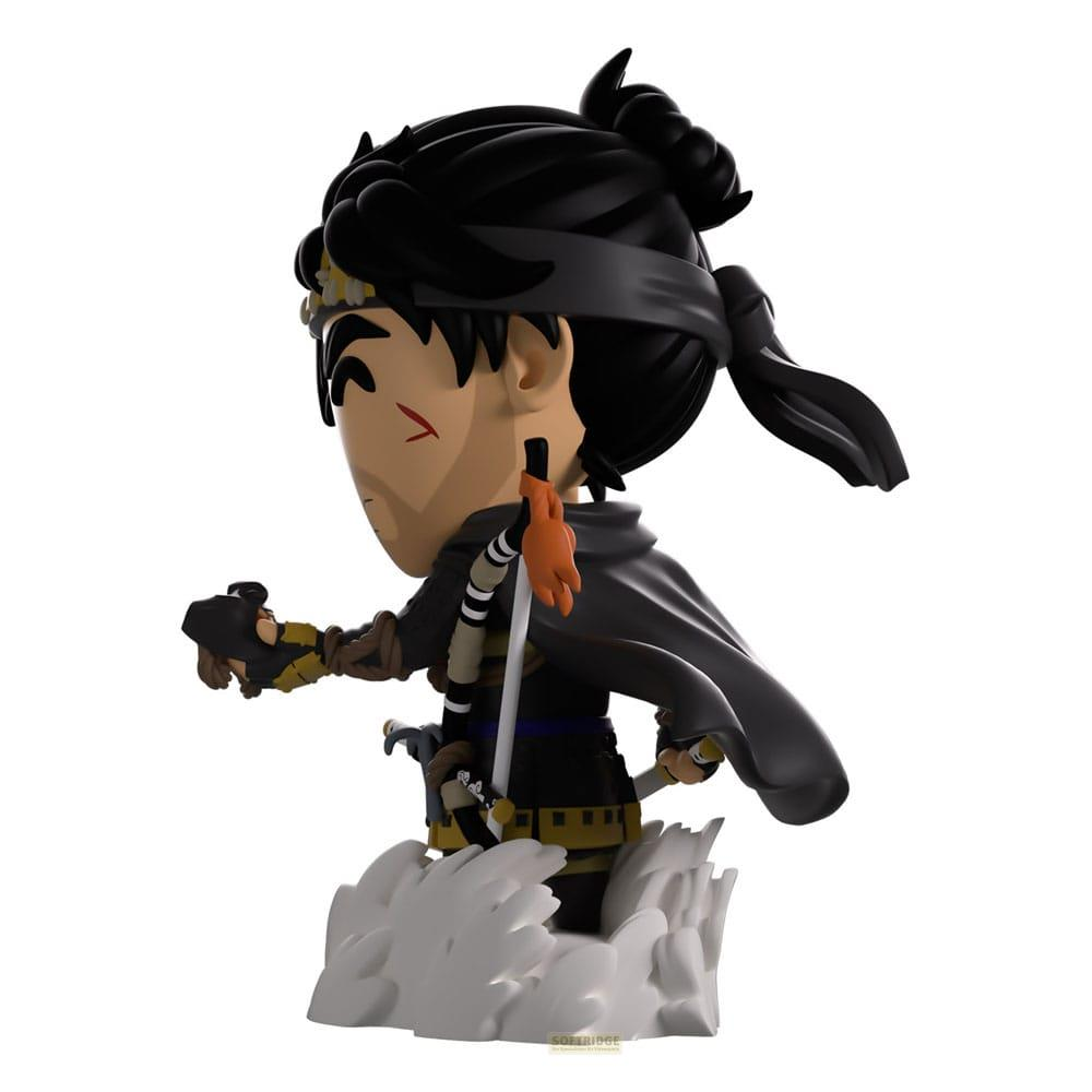 Chibi-Figur eines Mannes mit schwarzen Haaren, schwarzem Umhang und Schwert.