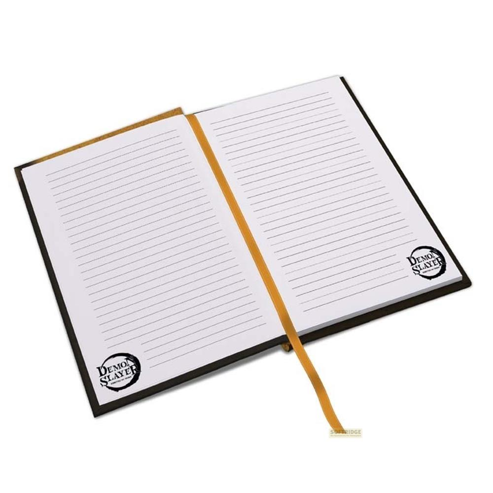 Un carnet ouvert avec des pages lignées et un marque-page jaune. Logo Demon Slayer.