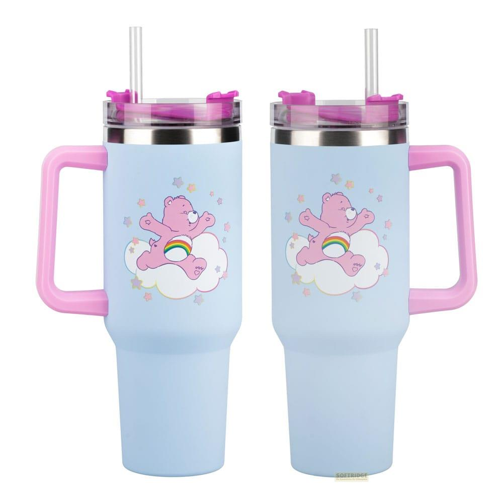 Zwei hellblaue Becher mit rosa Bären und Regenbogen auf Wolken.