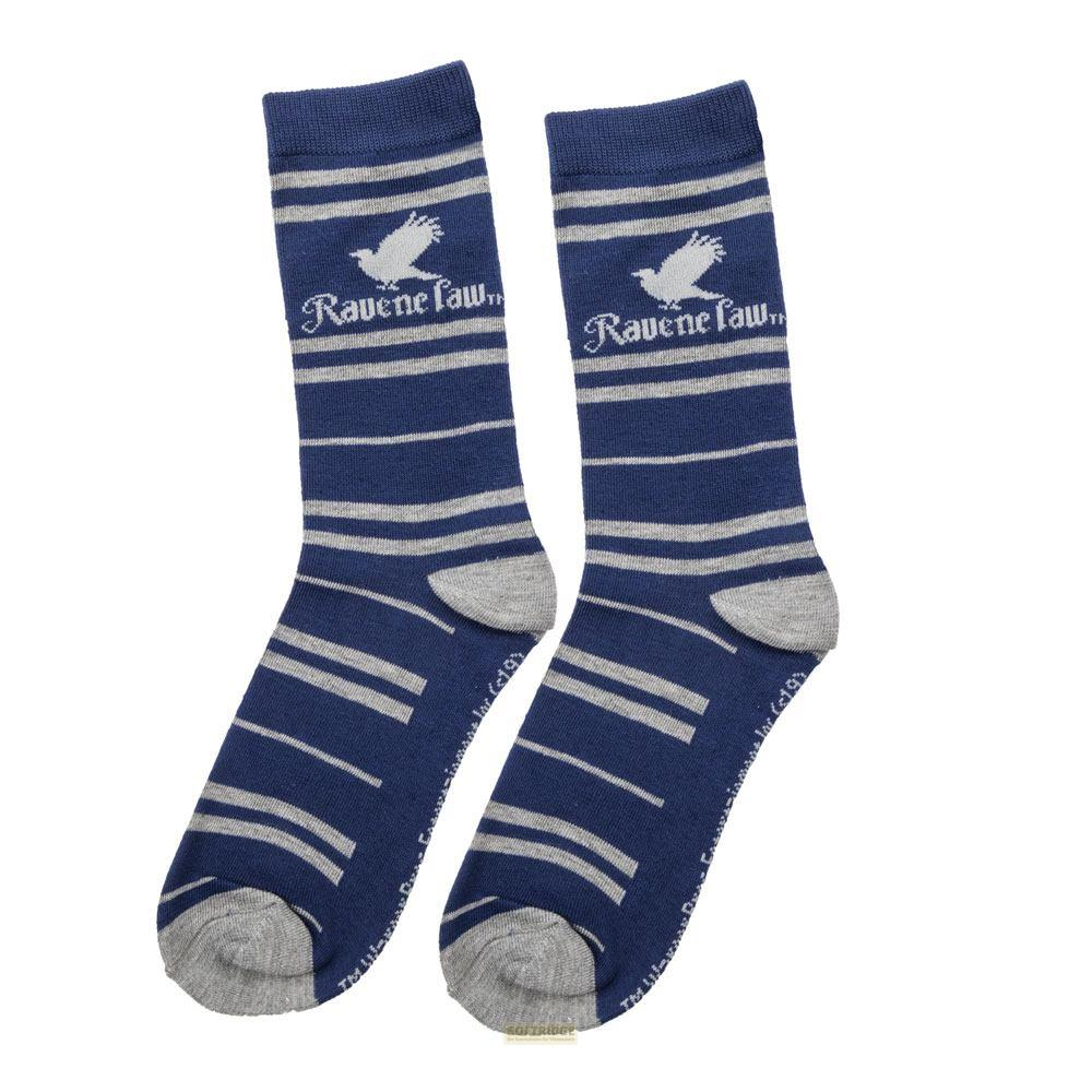 Zwei dunkelblaue Socken mit grauen Streifen und einem Raben-Logo.