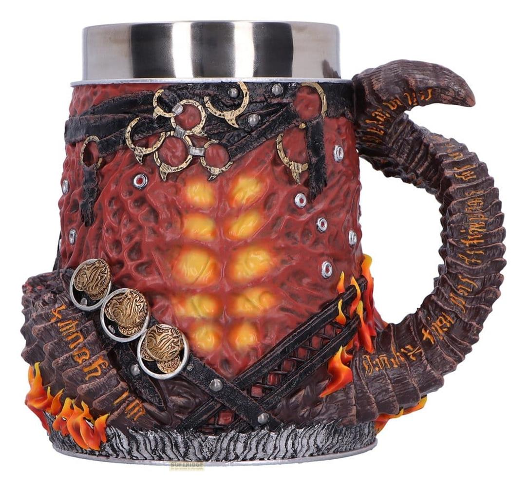 Ein roter Becher mit Drachenschuppen-Textur, Hörnergriff und Flammen-Details.